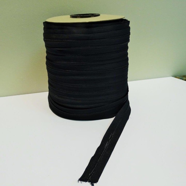 Cremallera M5 en rollos de 200m