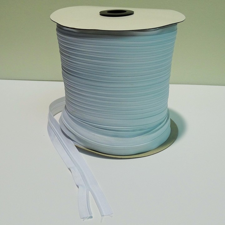 Cremallera M5 en rollos de 200m