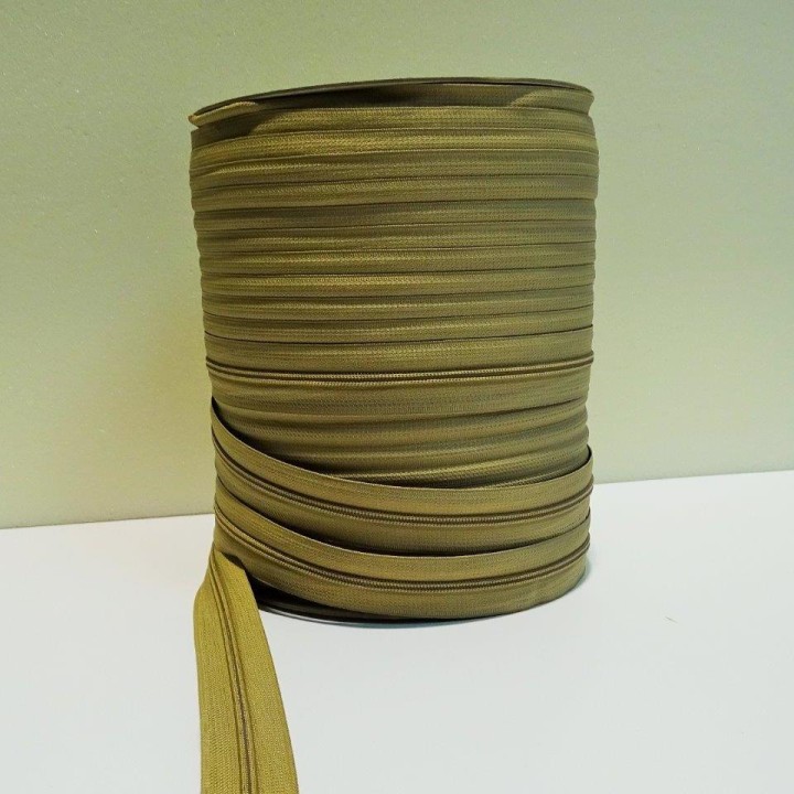 Cremallera M5 en rollos de 200m